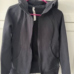 Lululemon Skuba Sweatshirt.